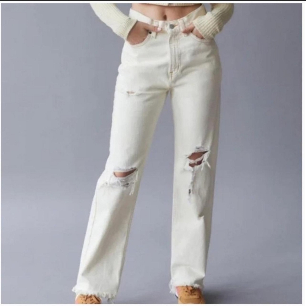 Urban Outfitters BDG White High Rise Relaxed Straight Leg Jeans Distressed Sz 27